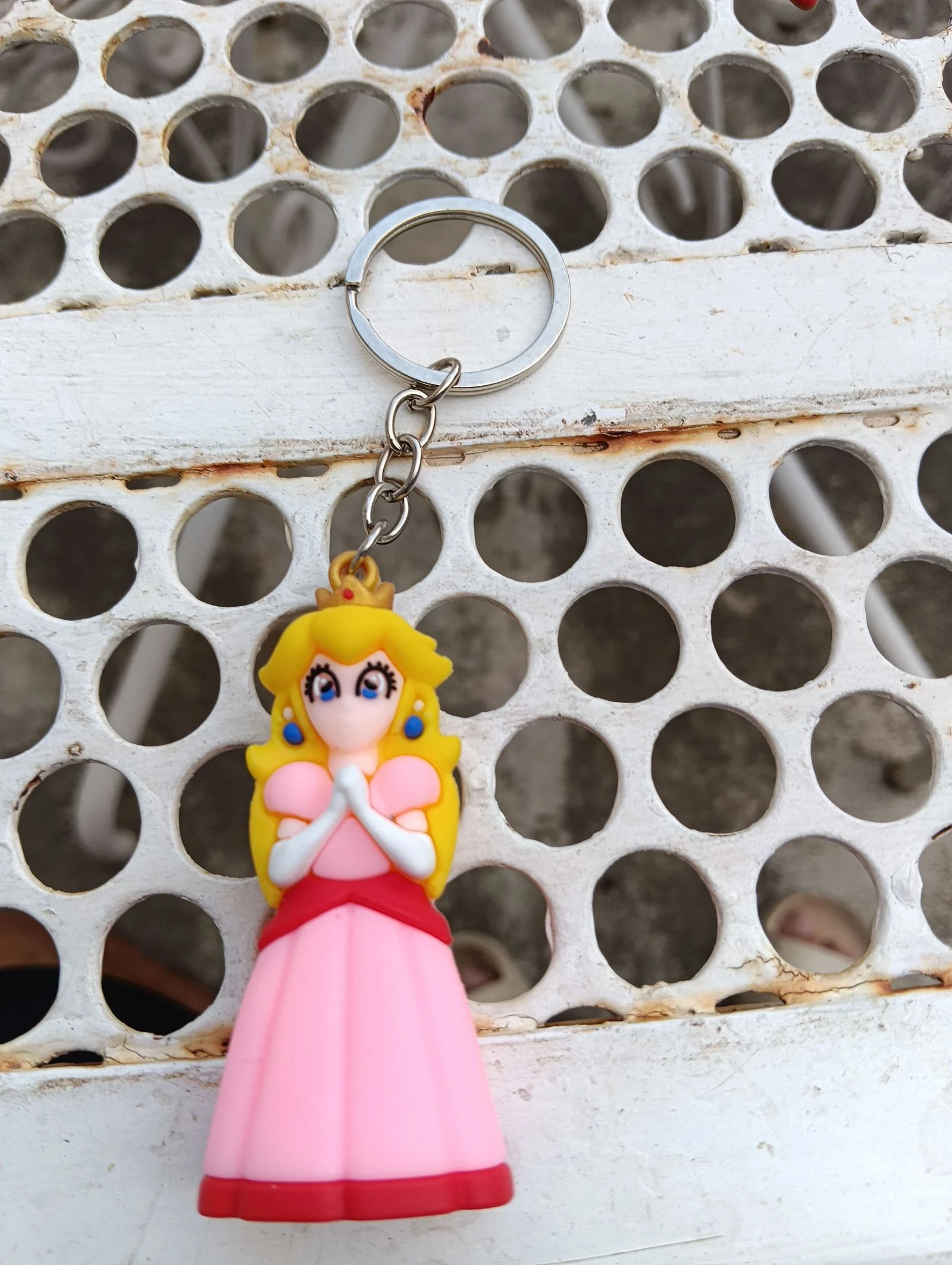 Porte clé ou princesse rose neuve 